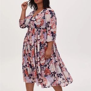 NWT - Torrid 5x NAVY FLORAL SWISS DOT BUTTON DOWN TEA LENGTH DRESS